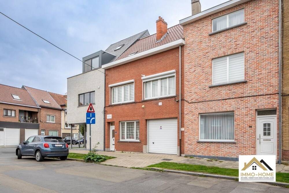 Huis te  koop in Gentbrugge 9050 399000.00€ 4 slaapkamers 180.00m² - Zoekertje 300834