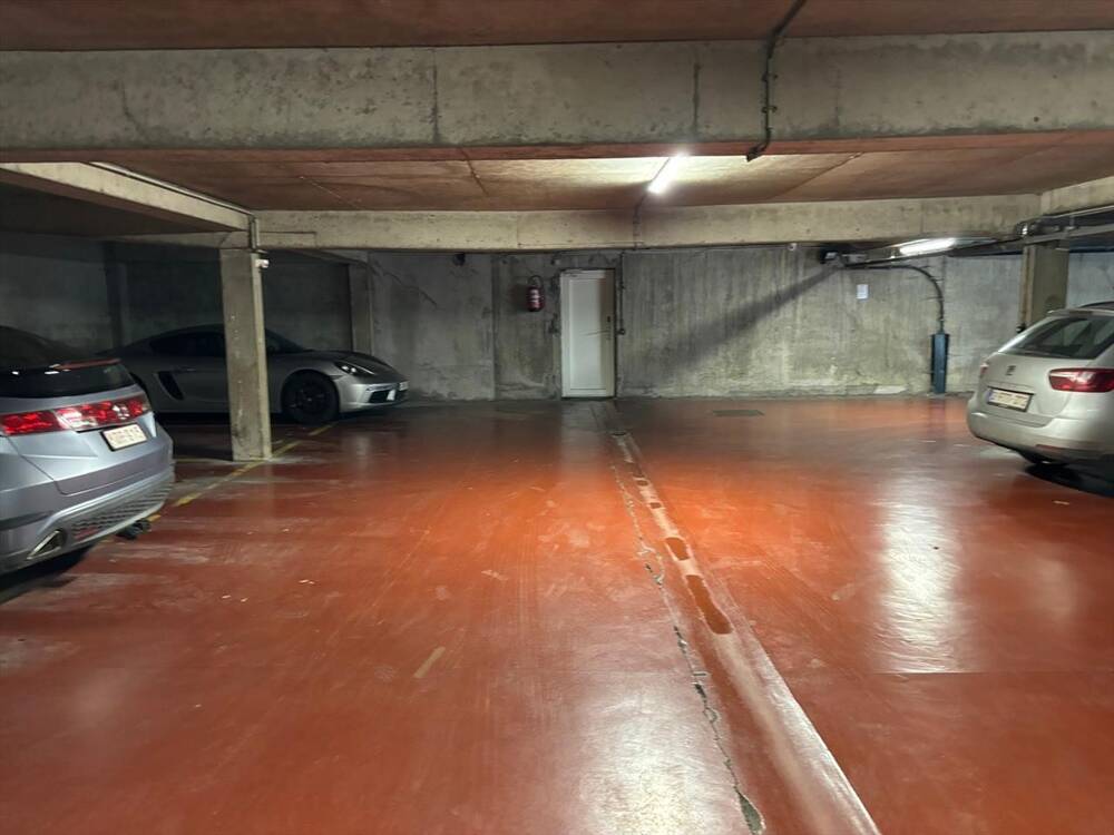 Parking & garage te  huur in Gent 9000 85.00€  slaapkamers m² - Zoekertje 300368