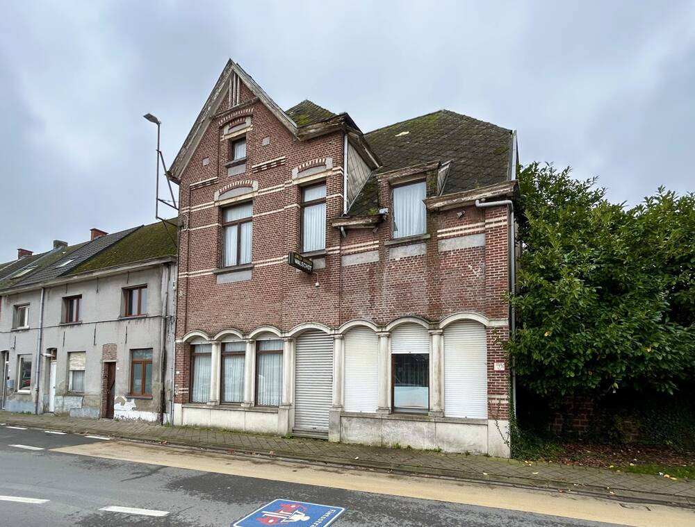 Huis te  koop in Buggenhout 9255 375000.00€ 4 slaapkamers 260.00m² - Zoekertje 300702