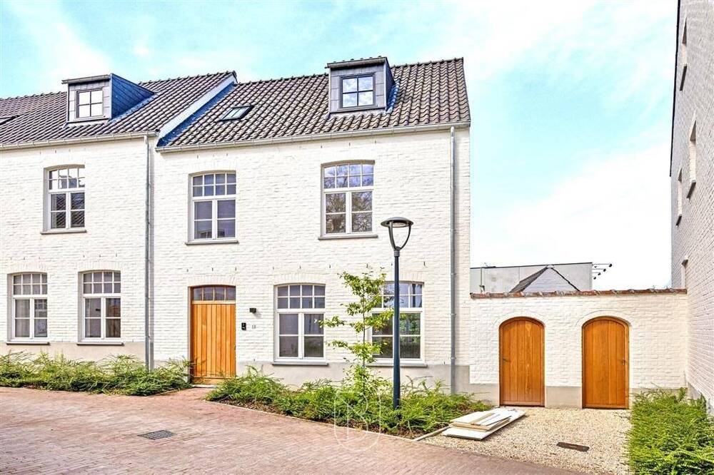 Huis te  koop in Ronse 9600 383700.00€ 4 slaapkamers 185.00m² - Zoekertje 300150