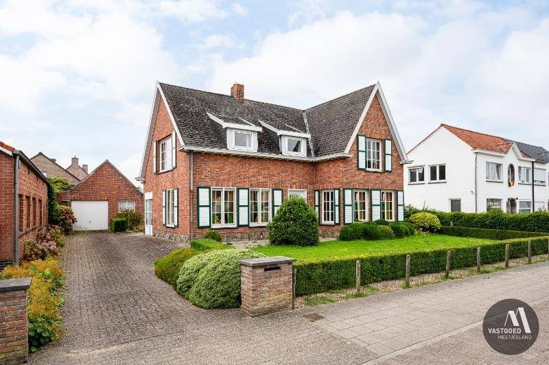 Huis te  koop in Maldegem 9990 280000.00€ 3 slaapkamers 216.00m² - Zoekertje 301307