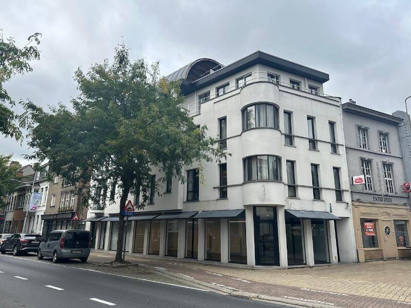 Handelszaak te  huur in Eeklo 9900 995.00€  slaapkamers 90.00m² - Zoekertje 301993