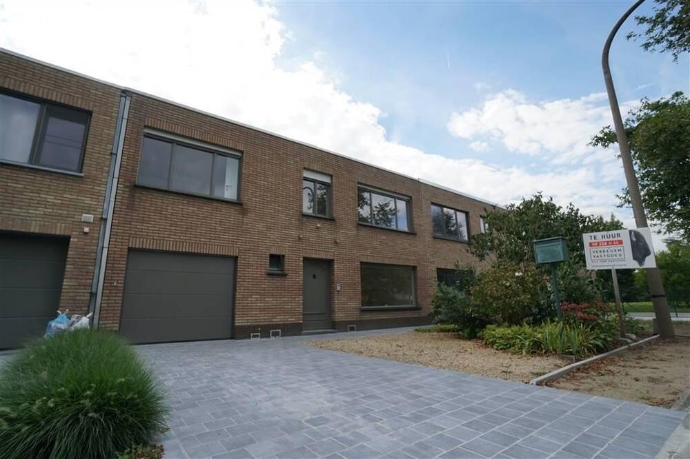 Huis te  huur in Sleidinge 9940 1150.00€ 4 slaapkamers 172.00m² - Zoekertje 302769