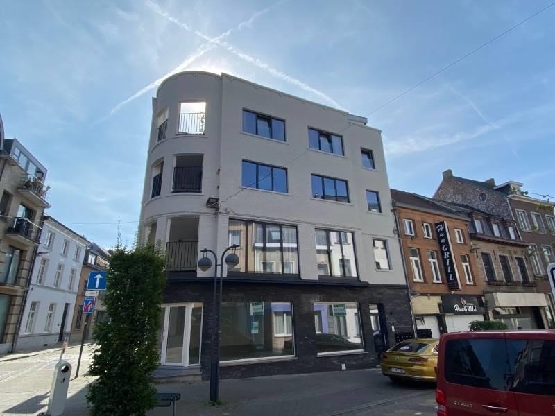 Handelszaak te  huur in Ninove 9400 1045.00€  slaapkamers 85.00m² - Zoekertje 303070