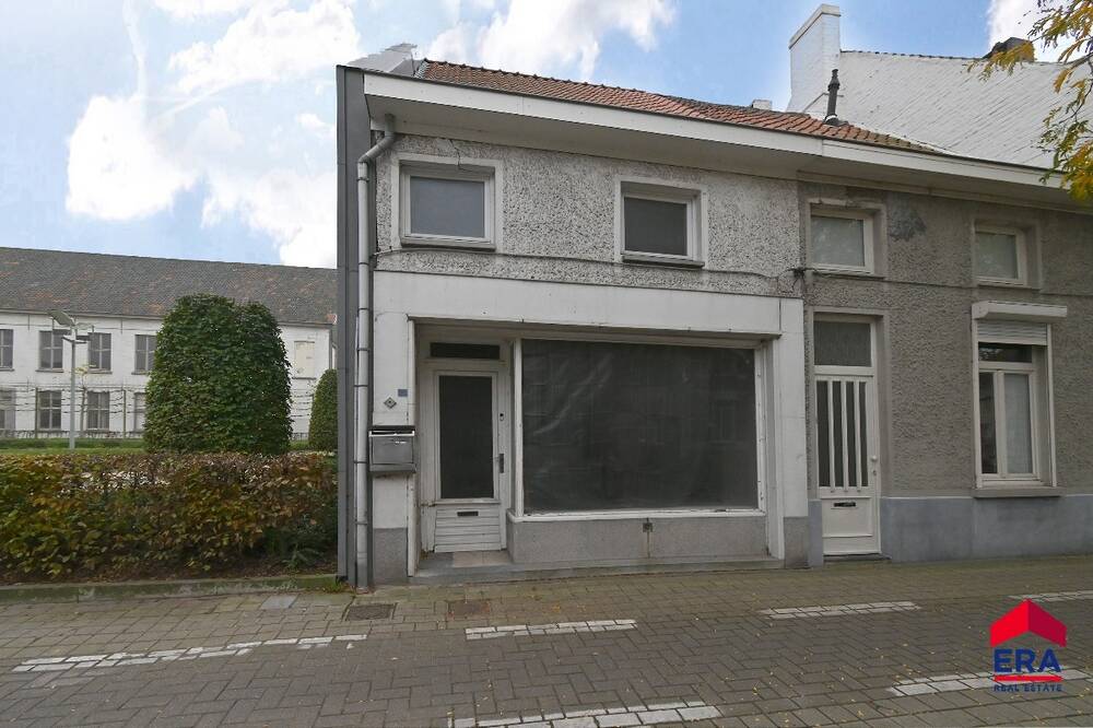 Huis te  koop in Eeklo 9900 175000.00€ 2 slaapkamers 110.00m² - Zoekertje 303724