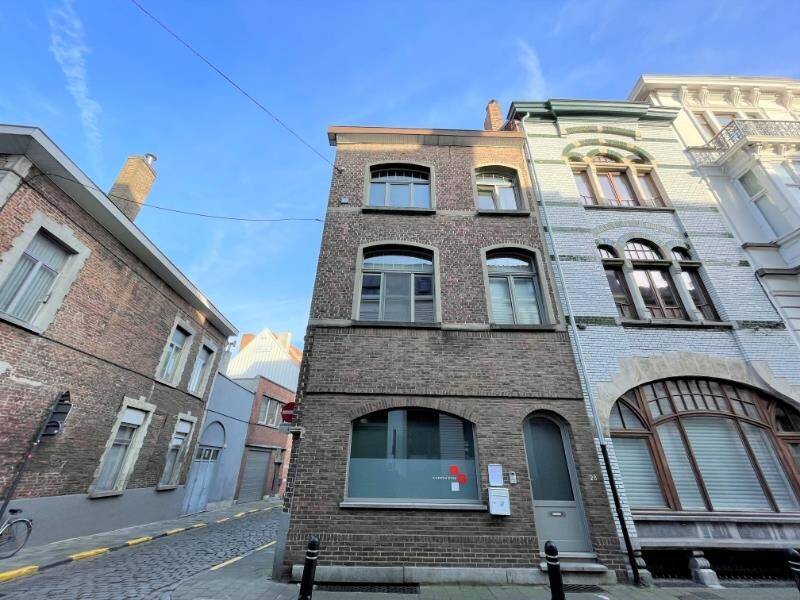 Handelszaak te  huur in Gent 9000 750.00€  slaapkamers m² - Zoekertje 304030