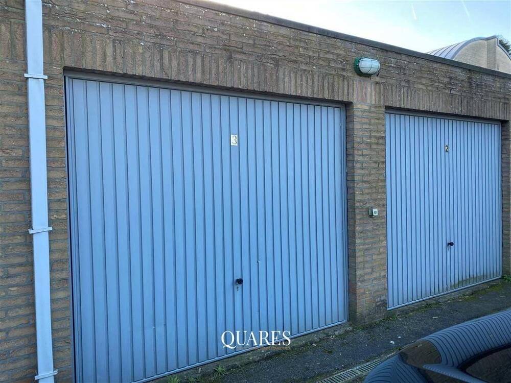 Parking & garage te  huur in Sint-Niklaas 9100 65.00€  slaapkamers m² - Zoekertje 304578