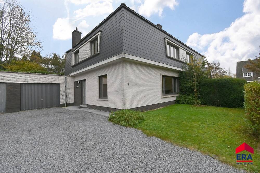 Huis te  koop in De Pinte 9840 439000.00€ 3 slaapkamers 150.00m² - Zoekertje 304484