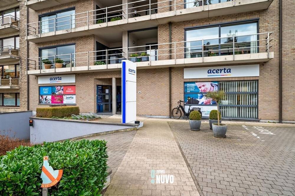 Handelszaak te  koop in Aalst 9300 499000.00€  slaapkamers 325.00m² - Zoekertje 305781