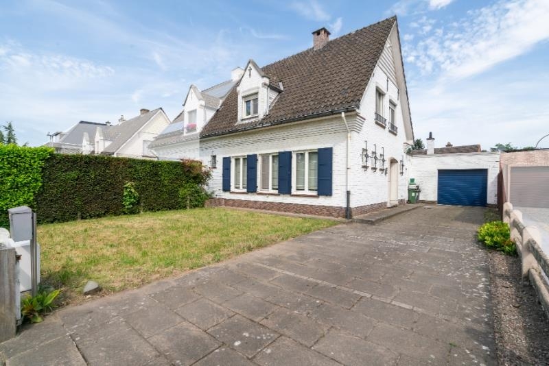 Huis te  koop in Lokeren 9160 329000.00€ 3 slaapkamers m² - Zoekertje 305677