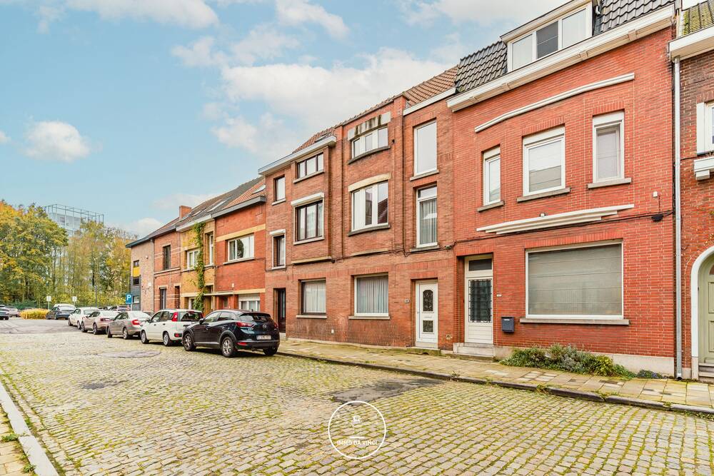 Huis te  koop in Gent 9000 375000.00€ 3 slaapkamers 123.00m² - Zoekertje 306034