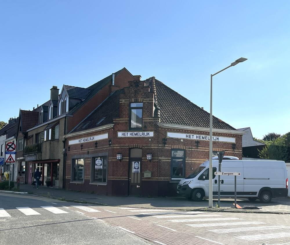 Handelszaak te  huur in Evergem 9940 1650.00€  slaapkamers 211.00m² - Zoekertje 308044