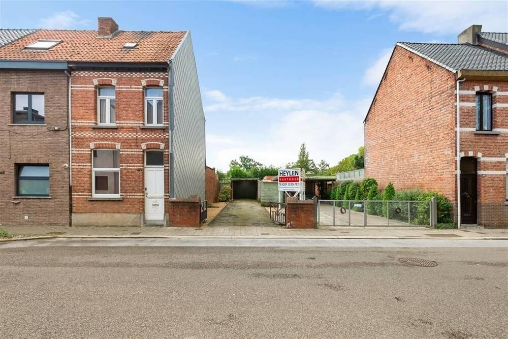 Grond te  koop in Sint-Niklaas 9100 499000.00€ 5 slaapkamers m² - Zoekertje 308134