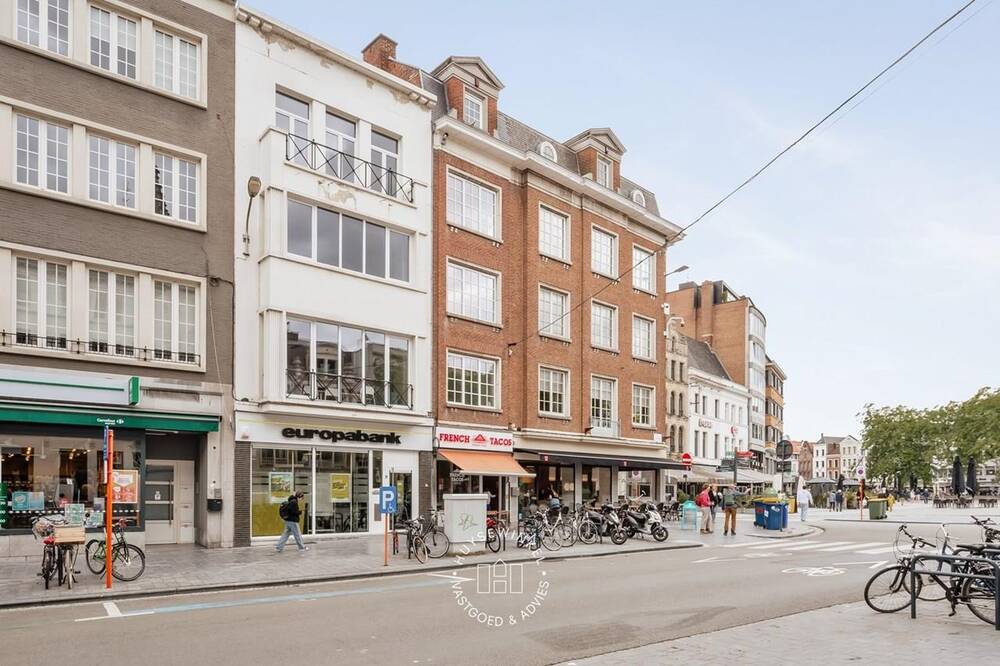 Handelszaak te  in Kortrijk 8500 237000.00€  slaapkamers 86.00m² - Zoekertje 307006