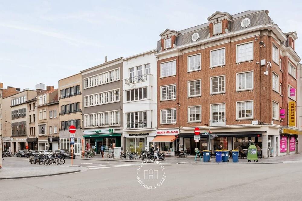 Appartement te  in Kortrijk 8500 214900.00€ 1 slaapkamers 70.00m² - Zoekertje 306401