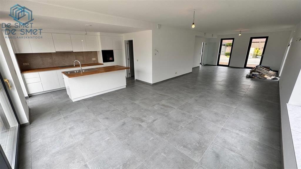 Huis te  koop in Lierde 9570 385000.00€ 6 slaapkamers 210.00m² - Zoekertje 307125