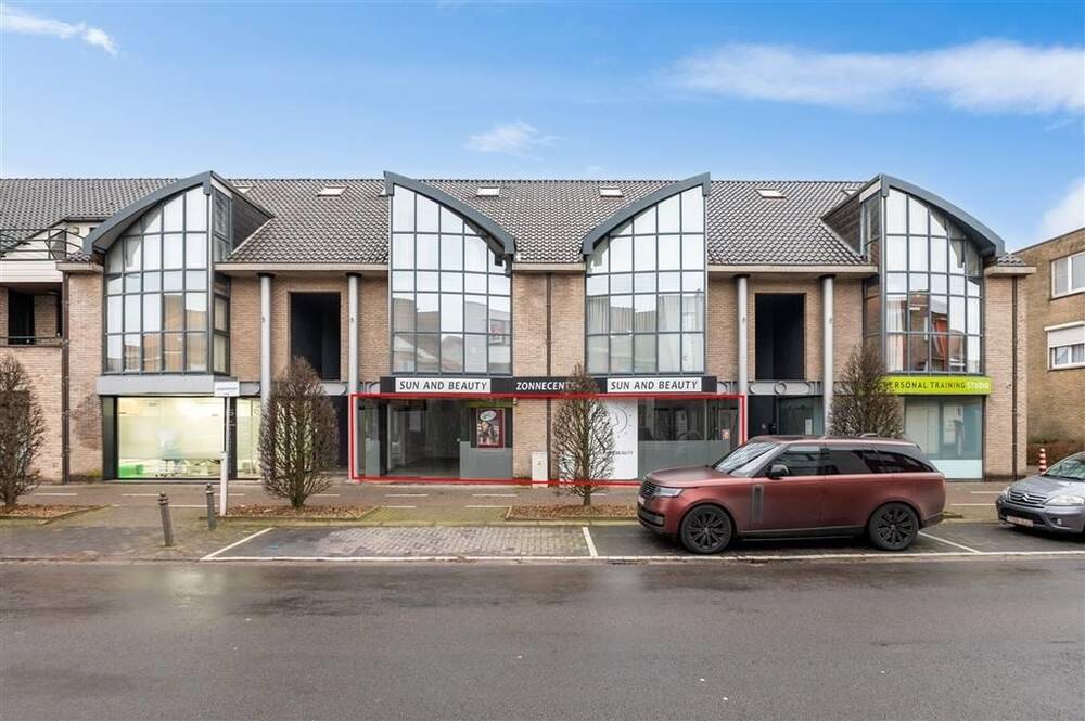 Handelszaak te  koop in Sint-Niklaas 9100 249000.00€  slaapkamers 207.00m² - Zoekertje 306538