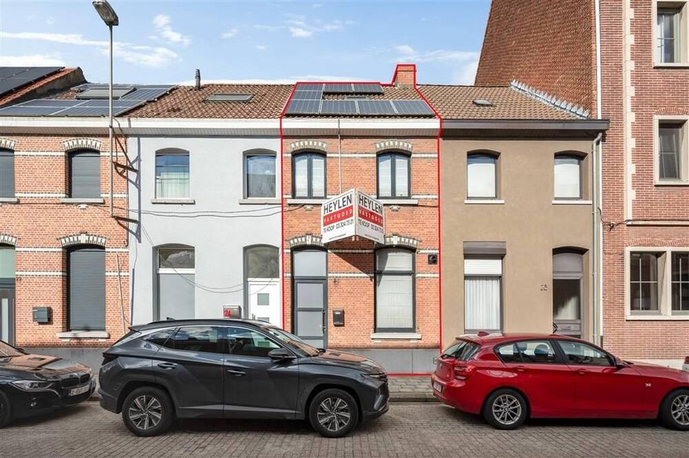 Huis te  koop in Sint-Niklaas 9100 290000.00€ 3 slaapkamers 137.50m² - Zoekertje 306789