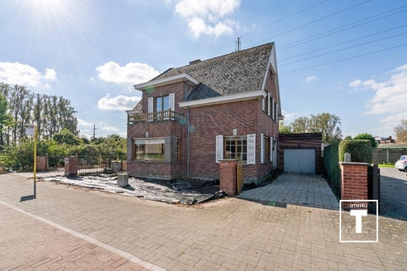 Huis te  koop in Asper 9890 389000.00€ 3 slaapkamers 262.00m² - Zoekertje 308997