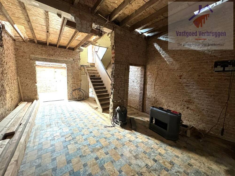 Huis te  koop in Aalst 9300 179500.00€ 2 slaapkamers 233.00m² - Zoekertje 308529