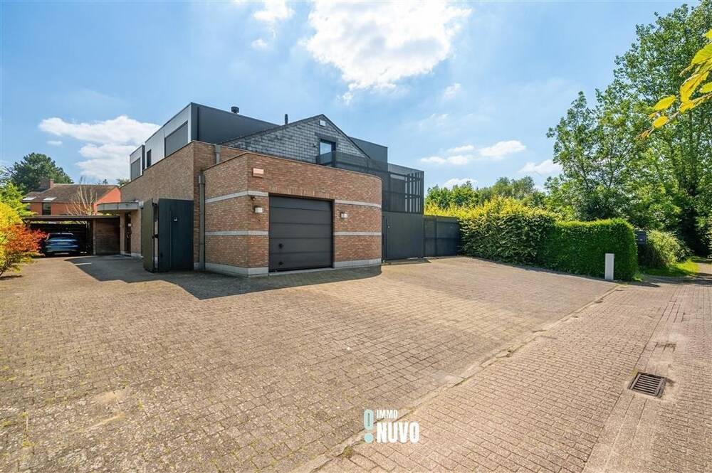 Huis te  koop in Aalst 9300 0.00€ 3 slaapkamers 385.00m² - Zoekertje 308573