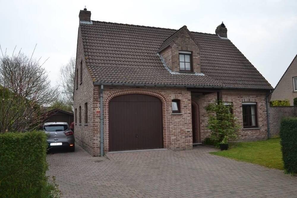 Huis te  huur in Laarne 9270 1040.00€ 3 slaapkamers 144.00m² - Zoekertje 310010