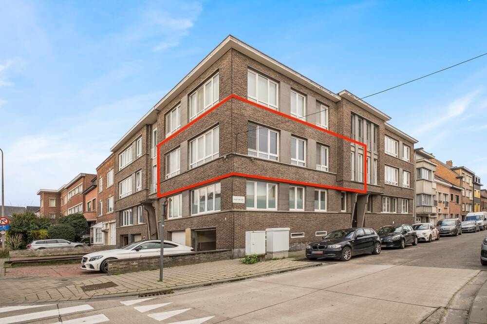 Appartement te  koop in Sint-Amandsberg 9040 174000.00€ 2 slaapkamers 86.00m² - Zoekertje 312498