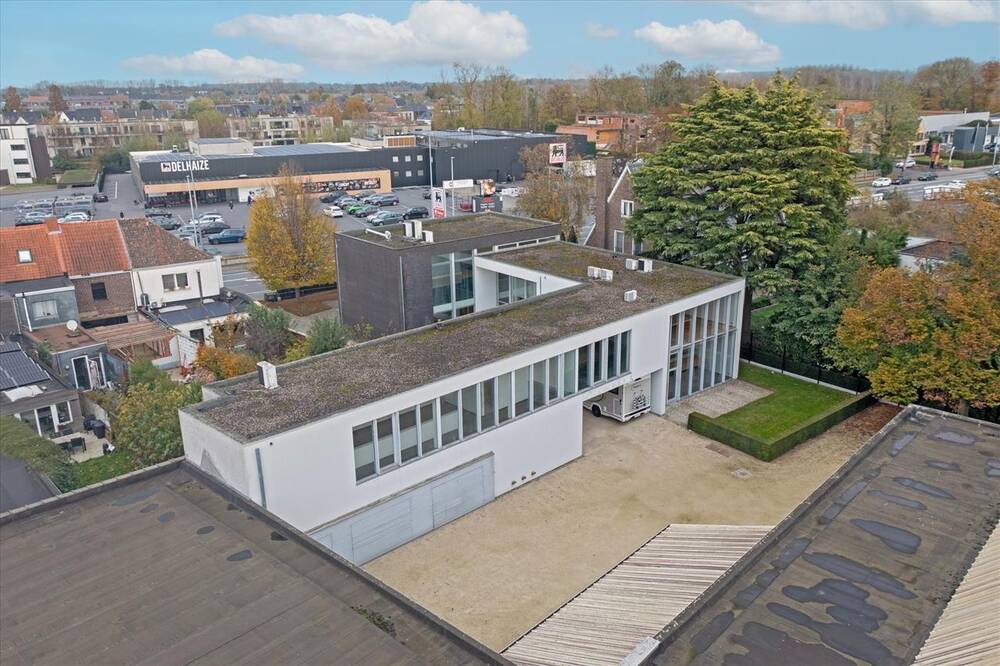 Handelszaak te  huur in Deinze 9800 7600.00€  slaapkamers 690.00m² - Zoekertje 311582