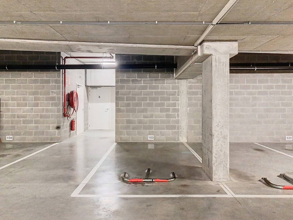 Parking & garage te  huur in Gent 9000 80.00€  slaapkamers m² - Zoekertje 311856