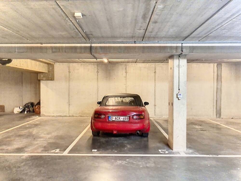 Parking & garage te  huur in Gent 9000 85.00€  slaapkamers m² - Zoekertje 312561