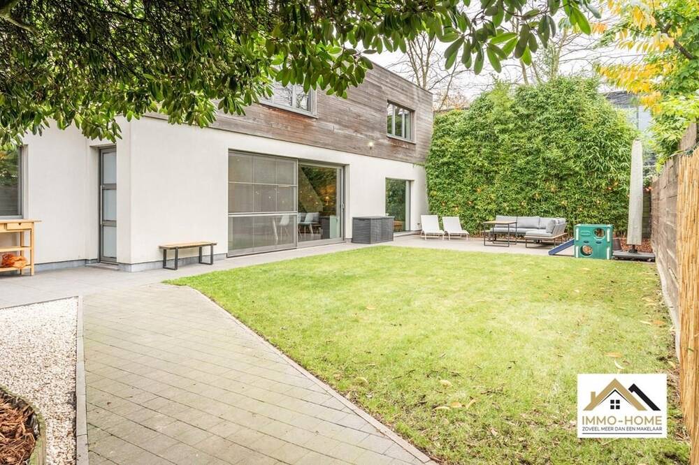 Huis te  koop in Sint-Amandsberg 9040 549000.00€ 3 slaapkamers 161.00m² - Zoekertje 312926