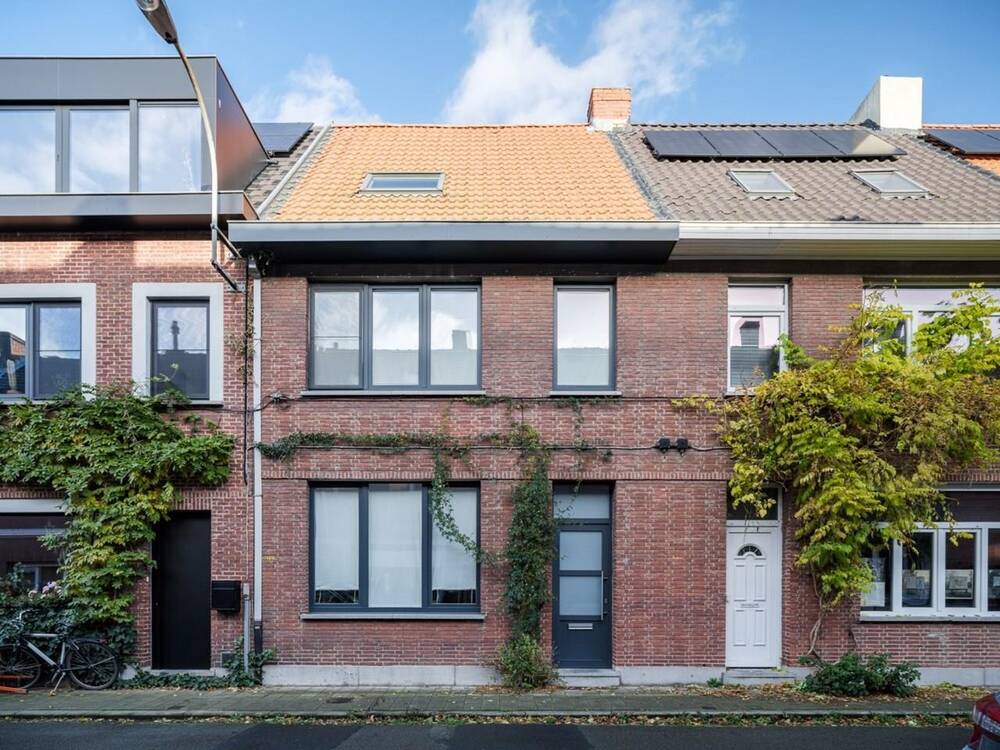 Huis te  koop in Gentbrugge 9050 389000.00€ 3 slaapkamers 150.00m² - Zoekertje 313398