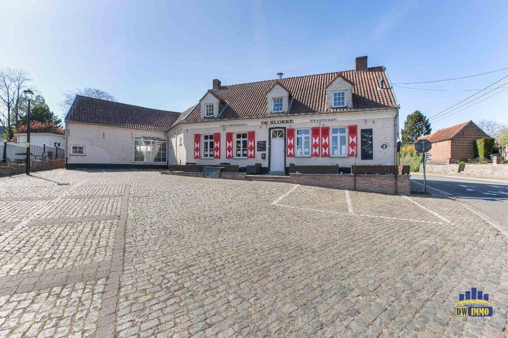 Handelszaak te  huur in Zwalm 9630 0.00€ 1 slaapkamers m² - Zoekertje 314283