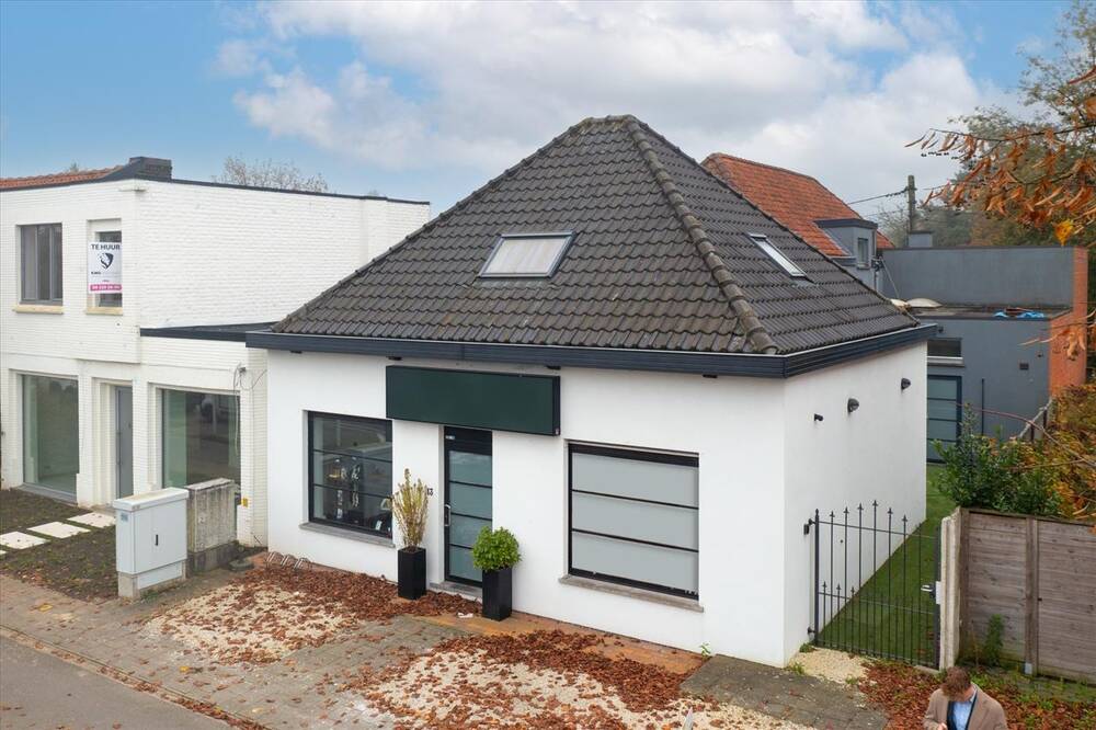 Handelszaak te  koop in Sint-Martens-Latem 9830 639000.00€  slaapkamers 376.00m² - Zoekertje 314370