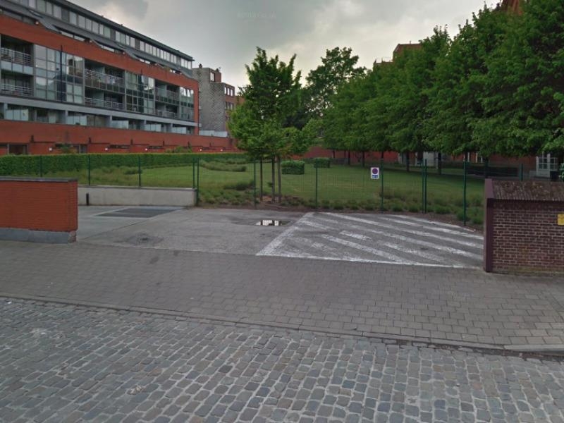 Parking te  huur in Gent 9000 129.00€  slaapkamers m² - Zoekertje 341936