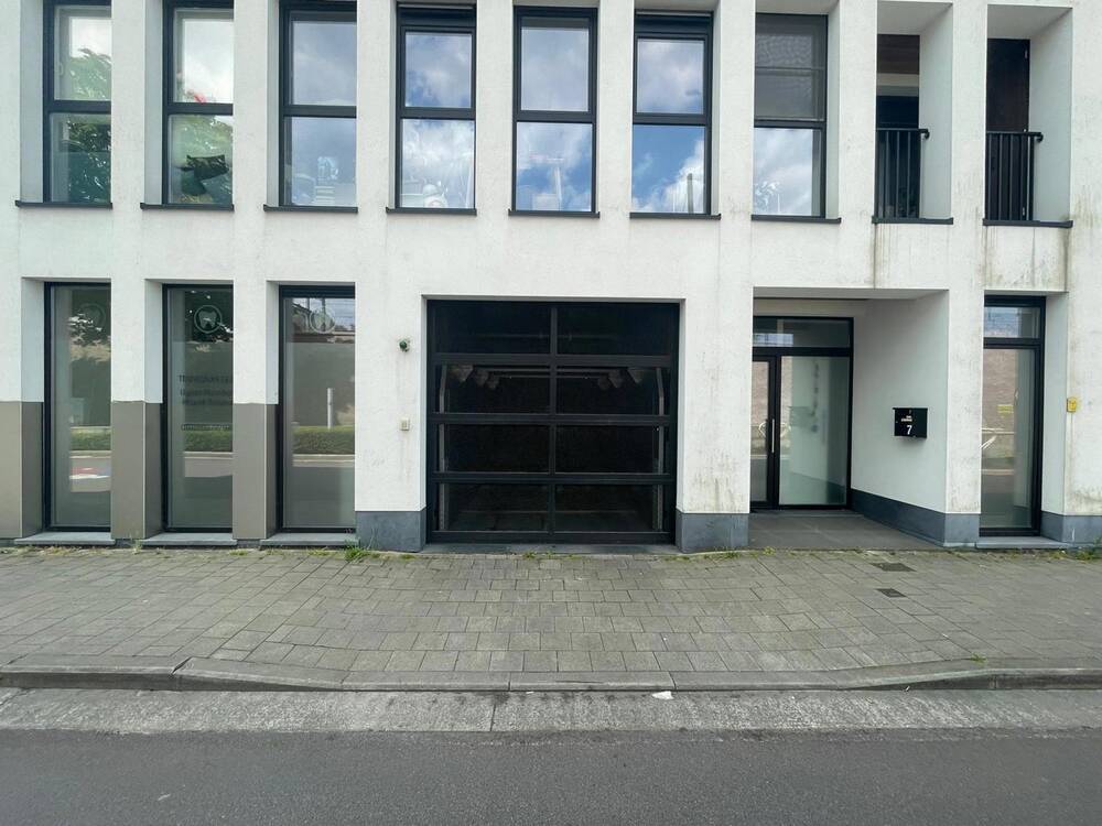 Parking te  huur in Gent 9000 75.00€  slaapkamers 10.60m² - Zoekertje 348693