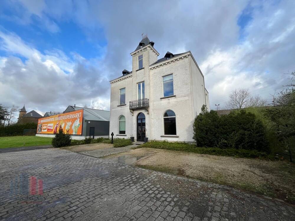 Handelszaak te  huur in Melle 9090 3900.00€  slaapkamers 175.00m² - Zoekertje 364152